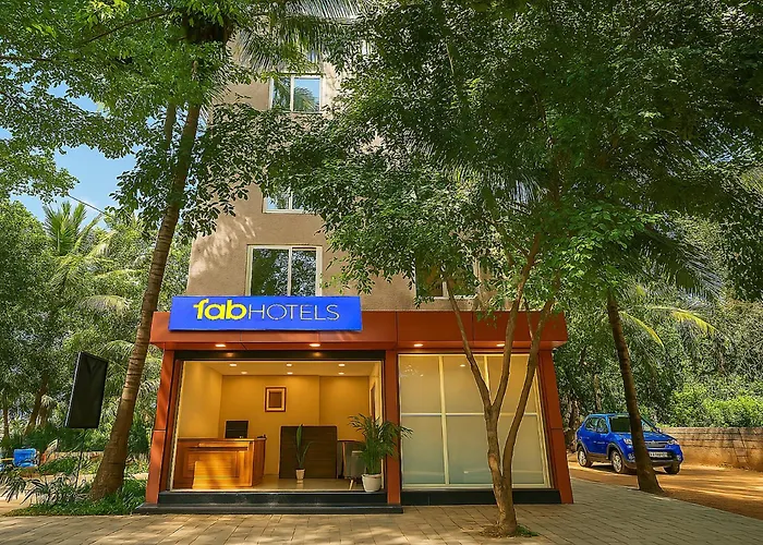 Fabhotel Tree Suites - Nr Reva University